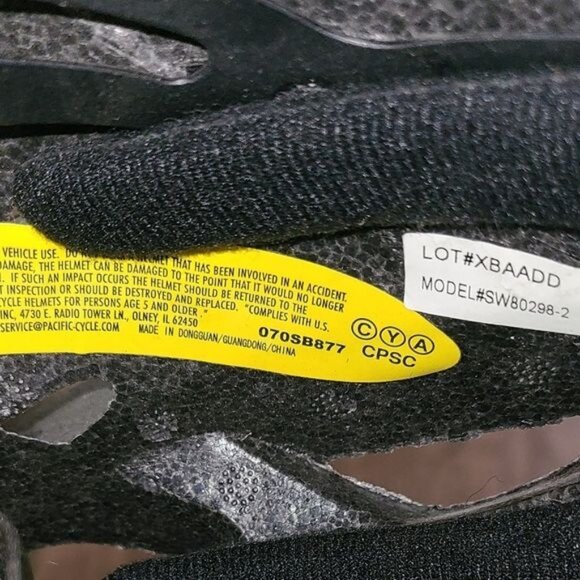 Schwinn Thrasher Youth Bicycle Helmet Ages 8-14 Brand New! Dial Fit, Visor Remov - Picture 8 of 10